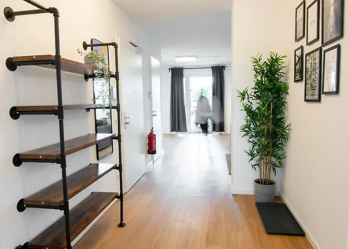 4 Bedrooms For Up To 12 Guests